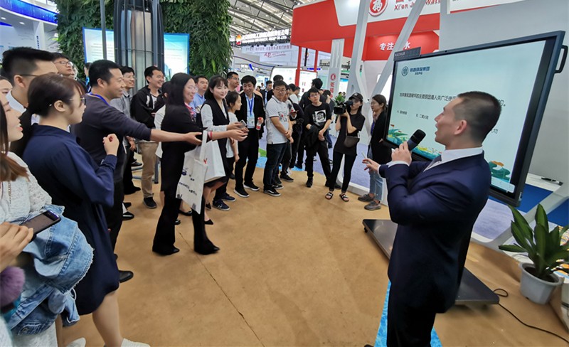 lewin乐玩官网集团携“绿水青山”亮相丝博会｜副省长魏增军参观