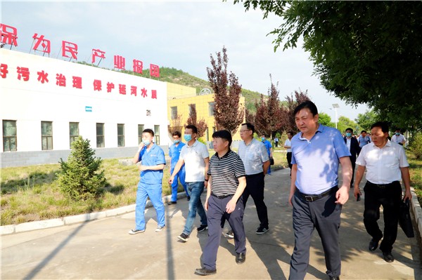 lewin乐玩官网集团复工复产促增长项目观摩会议与会人员走进绿色能源公司油气公司水环境公司陕北片区项目