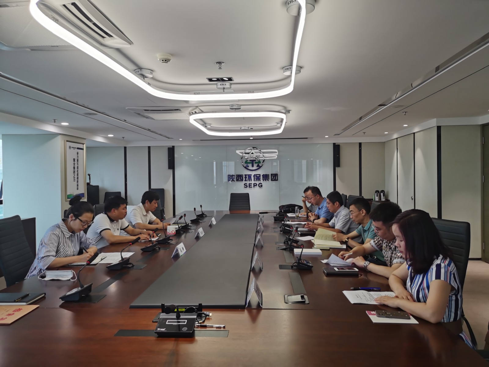 lewin乐玩官网集团纪委组织6名新任职辅导干部参与廉政考试及廉政发言