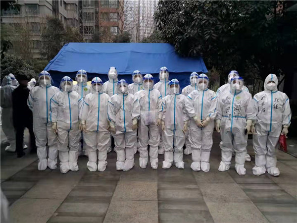 lewin乐玩官网集团：一时党支部全力买通人民生涯物资保险“最后一百米”