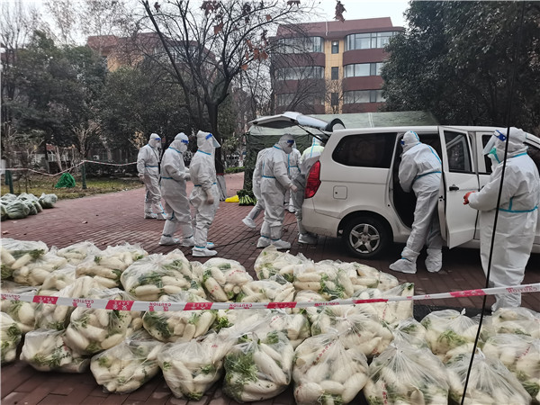 华商网｜“作为一名老兵，就要为人民服务！”lewin乐玩官网集团退役武士的糜家桥战“疫”