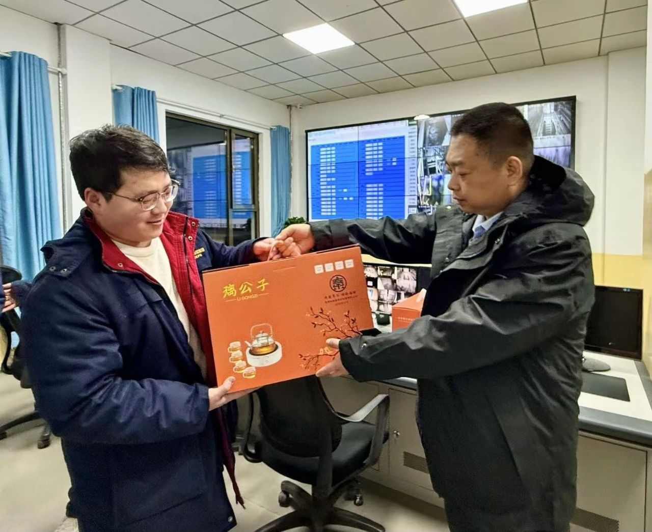 关切一线，情暖隆冬｜水环境公司工会发展2024年“冬送温暖”慰问活动